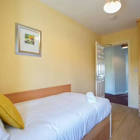 105 - Lovely Townhouse By Shortstays Semesterbostad Galway