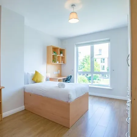 105 - Lovely Townhouse By Shortstays Semesterbostad *