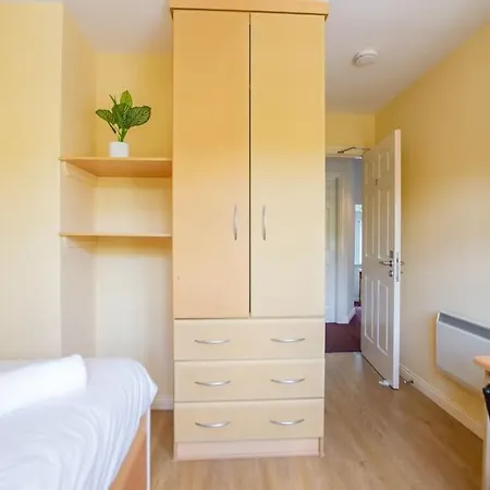 105 - Lovely Townhouse By Shortstays Semesterbostad Galway