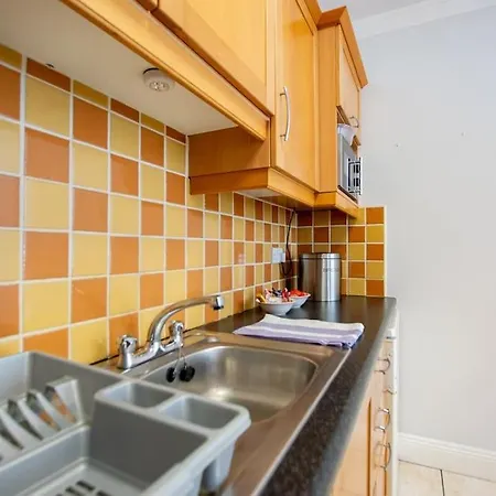 105 - Lovely Townhouse By Shortstays Semesterbostad